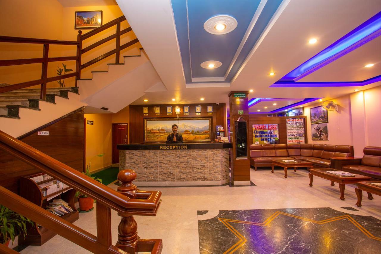 Hotel Crystal Palace Pokhara Exterior foto